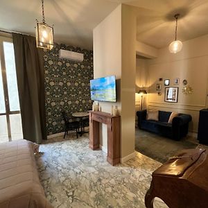 Estudio Deluxe con Cama King